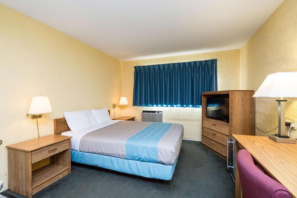 Motel 6-Cedar Rapids, Ia - Airport Esterno foto