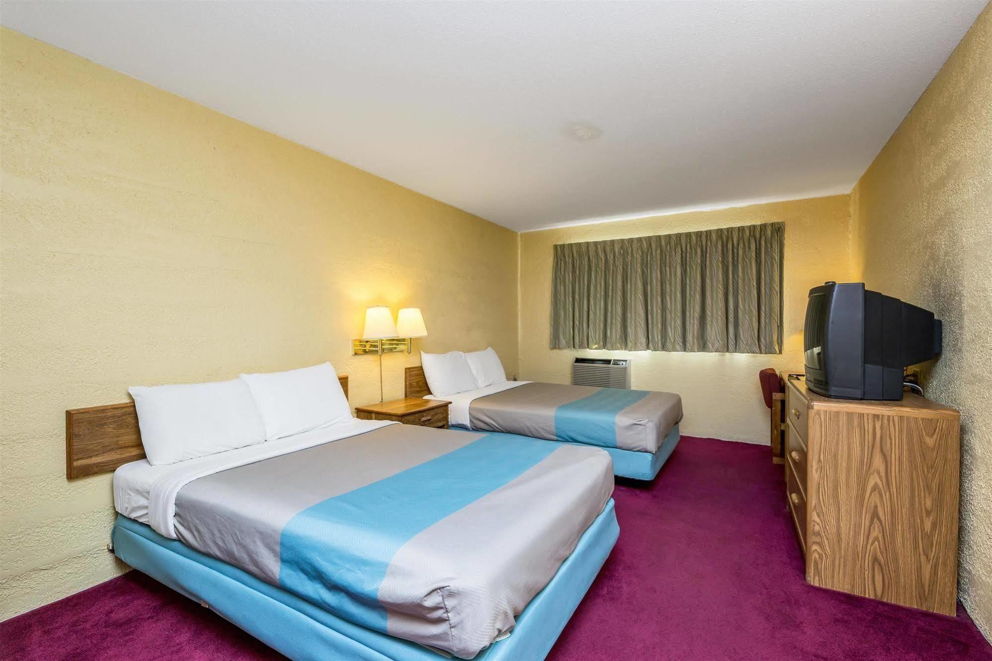 Motel 6-Cedar Rapids, Ia - Airport Esterno foto